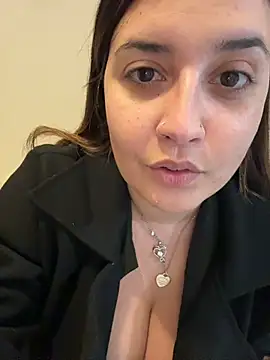 Snapshot of Novababy18 chatting on 02-27-26, 11:26 Novababy18 online show from 02-27-26, 11:26