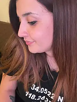 Snapshot of Novababy18 chatting on 01-26-25, 01:20 Novababy18 online show from 01-26-25, 01:20