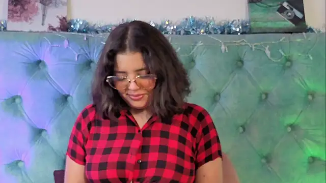 Paola Lyon  online show from 12-15-25, 12:22