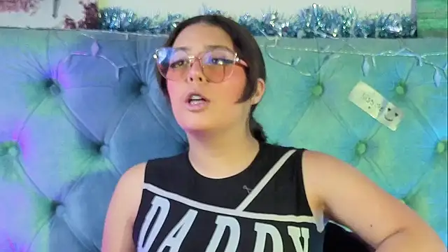 Paola Lyon  online show from 12-19-25, 07:05