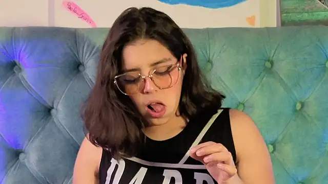 Paola Lyon  online show from 02-13-26, 07:25