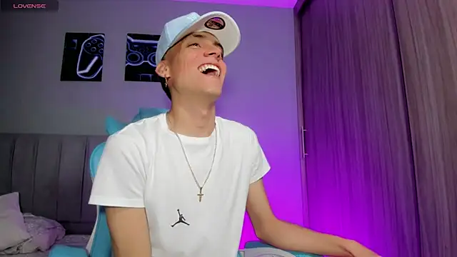 jake and joaquin online show from 09-14-25, 04:13