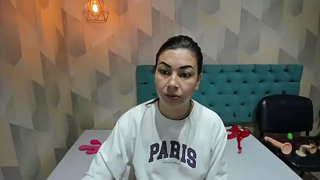 AdaFawxx online show from 03-30-26, 04:47