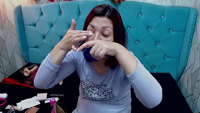 Snapshot of AdaFawxx chatting on 03-21-25, 02:50 AdaFawxx online show from 03-21-25, 02:50