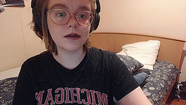 Chmiri cb online show from 11-25-25, 01:44