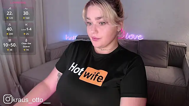 Snapshot of mrs_kitty69 chatting on 10-13-25, 09:11 mrs kitty69 online show from 10-13-25, 09:11