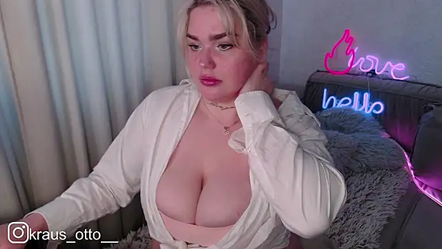 Snapshot of mrs_kitty69 chatting on 05-05-26, 09:45 mrs kitty69 online show from 05-05-26, 09:45
