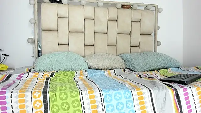 daniel hot03 online show from 03-23-26, 01:44