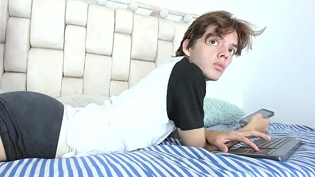 daniel hot03 online show from 12-14-25, 01:39