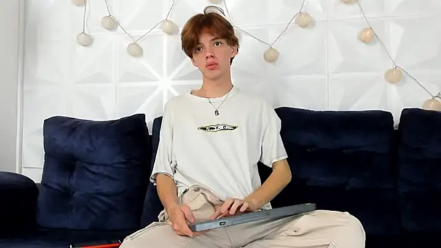daniel hot03 online show from 02-27-25, 01:49
