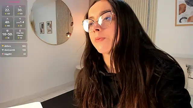 Snapshot of ana_ev chatting on 01-18-26, 08:23 ana ev online show from 01-18-26, 08:23