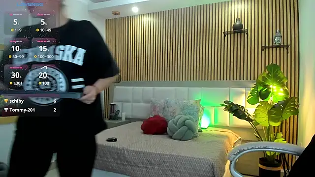 Viktoria Davis online show from 12-18-24, 03:15