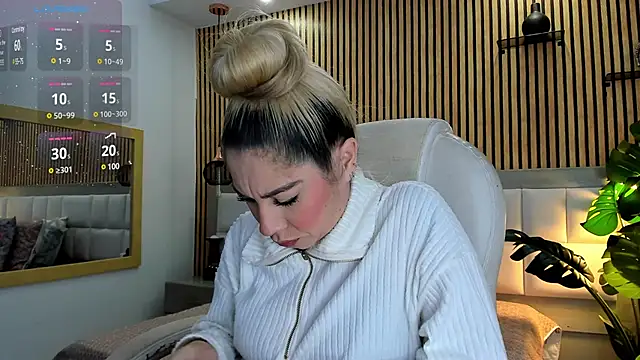 Viktoria Davis online show from 12-16-24, 09:20