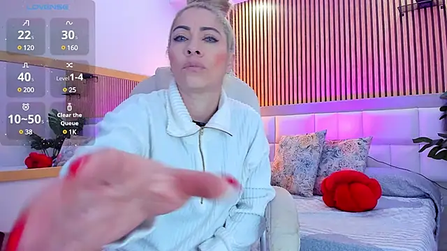 Viktoria Davis online show from 01-04-25, 10:13