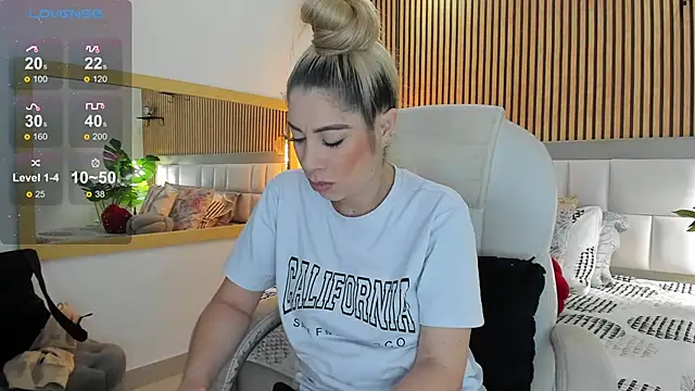 Viktoria Davis online show from 12-07-24, 02:08