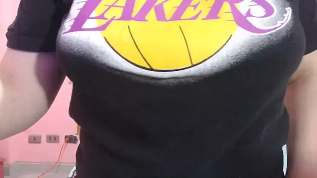 nadescomthxx online show from 10-24-25, 02:38