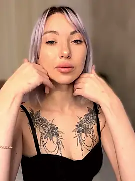 MiaMinx online show from 01-12-26, 11:31