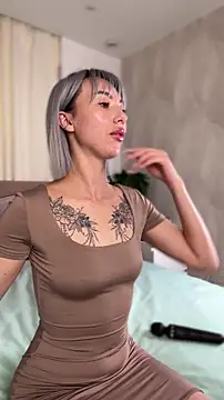 MiaMinx online show from 11-12-25, 02:48