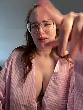 Mona-Peaches online show from 02-01-25, 11:10