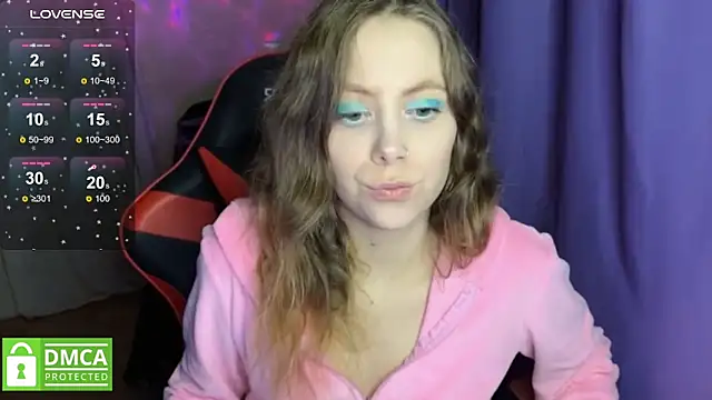 Snapshot of Natural_babe666 chatting on 09-21-25, 07:52 Natural babe666 online show from 09-21-25, 07:52