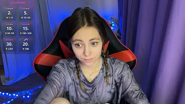 Snapshot of Natural_babe666 chatting on 02-21-25, 12:27 Natural babe666 online show from 02-21-25, 12:27