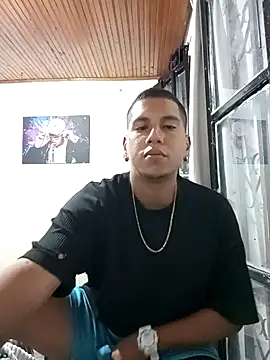 Snapshot of Peterking11 chatting on 11-04-25, 09:35 Peterking11 online show from 11-04-25, 09:35