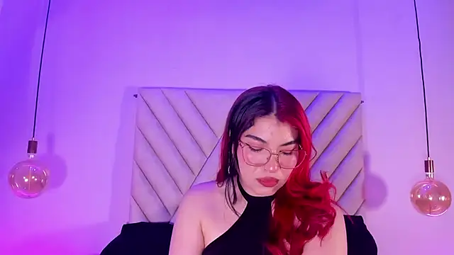 EmmaSwift  online show from 03-30-26, 01:07