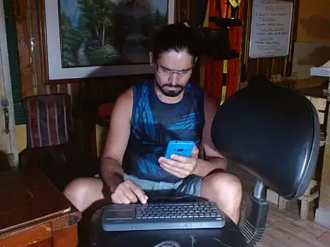 Snapshot of Dr_Pocholate84 chatting on 06-02-26, 11:16 Dr Pocholate84 online show from 06-02-26, 11:16