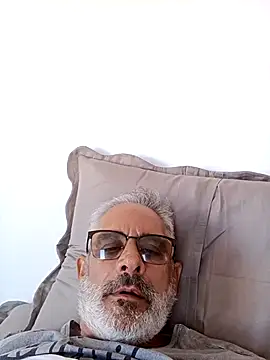 Snapshot of reijulio55 chatting on 03-15-25, 10:24 reijulio55 online show from 03-15-25, 10:24