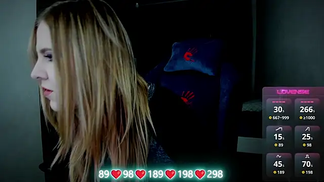 Olivia Munk online show from 10-10-25, 04:35