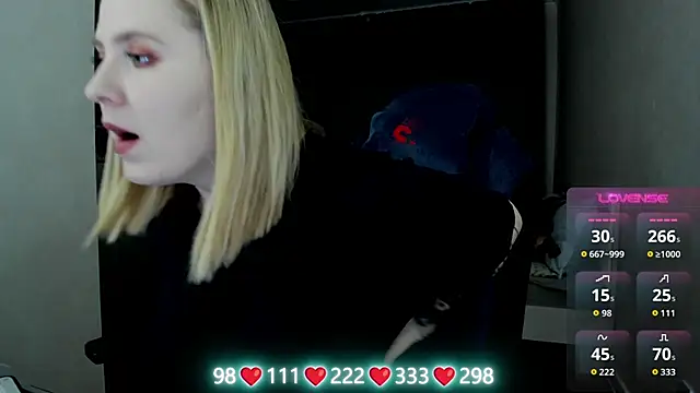 Snapshot of Olivia_Munk chatting on 05-08-26, 04:38 Olivia Munk online show from 05-08-26, 04:38