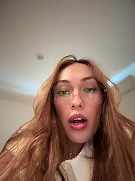 MichelleFerry  online show from 09-13-25, 12:21