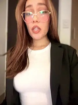 MichelleFerry  online show from 12-06-24, 04:19