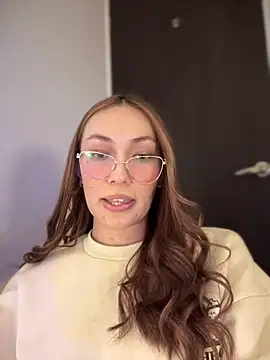 MichelleFerry  online show from 01-24-25, 03:00