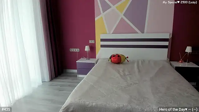 Snapshot of LizaGost chatting on 09-10-25, 11:42 LizaGost online show from 09-10-25, 11:42