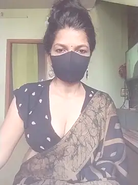 Snapshot of Shuttii_25 chatting on 03-05-26, 05:15 Shuttii 25 online show from 03-05-26, 05:15