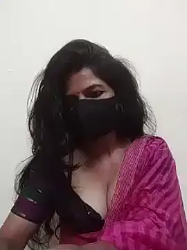 Snapshot of Shuttii_25 chatting on 01-29-25, 06:01 Shuttii 25 online show from 01-29-25, 06:01