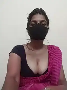 Snapshot of Shuttii_25 chatting on 03-01-25, 06:00 Shuttii 25 online show from 03-01-25, 06:00