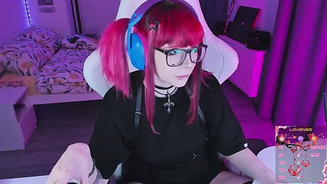 Yumi Youkai online show from 12-17-25, 10:37