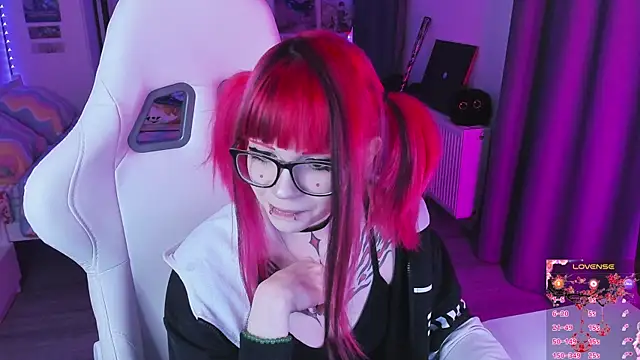 Yumi Youkai online show from 11-16-25, 08:24