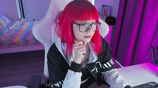 Snapshot of Yumi_Youkai chatting on 03-11-25, 12:39 Yumi Youkai online show from 03-11-25, 12:39