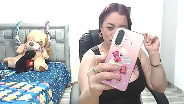 LAURA CRAIZY online show from 09-24-25, 02:29