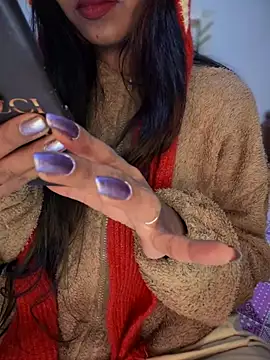 Snapshot of PARI_Hun chatting on 12-17-24, 01:38 PARI Hun online show from 12-17-24, 01:38
