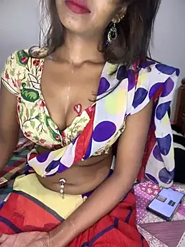 Snapshot of PARI_Hun chatting on 12-29-24, 07:11 PARI Hun online show from 12-29-24, 07:11