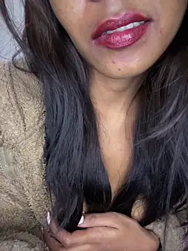 Snapshot of PARI_Hun chatting on 01-05-25, 03:22 PARI Hun online show from 01-05-25, 03:22