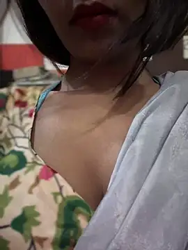 Snapshot of PARI_Hun chatting on 12-27-24, 10:26 PARI Hun online show from 12-27-24, 10:26