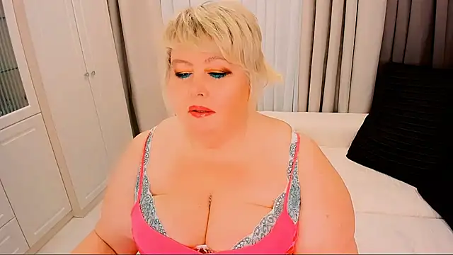 BIGTITSBBW online show from 12-17-25, 08:36