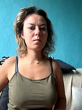 Snapshot of BabyNila chatting on 09-30-25, 07:03 BabyNila online show from 09-30-25, 07:03