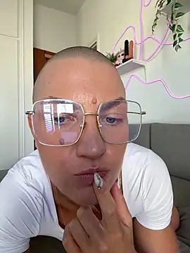 PaulinaSchubert1 online show from 04-27-26, 12:58