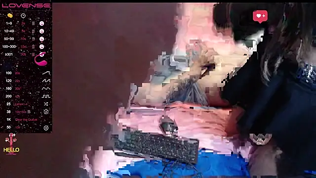 Snapshot of luxury_sex_17 chatting on 05-18-26, 05:40 luxury sex 17 online show from 05-18-26, 05:40